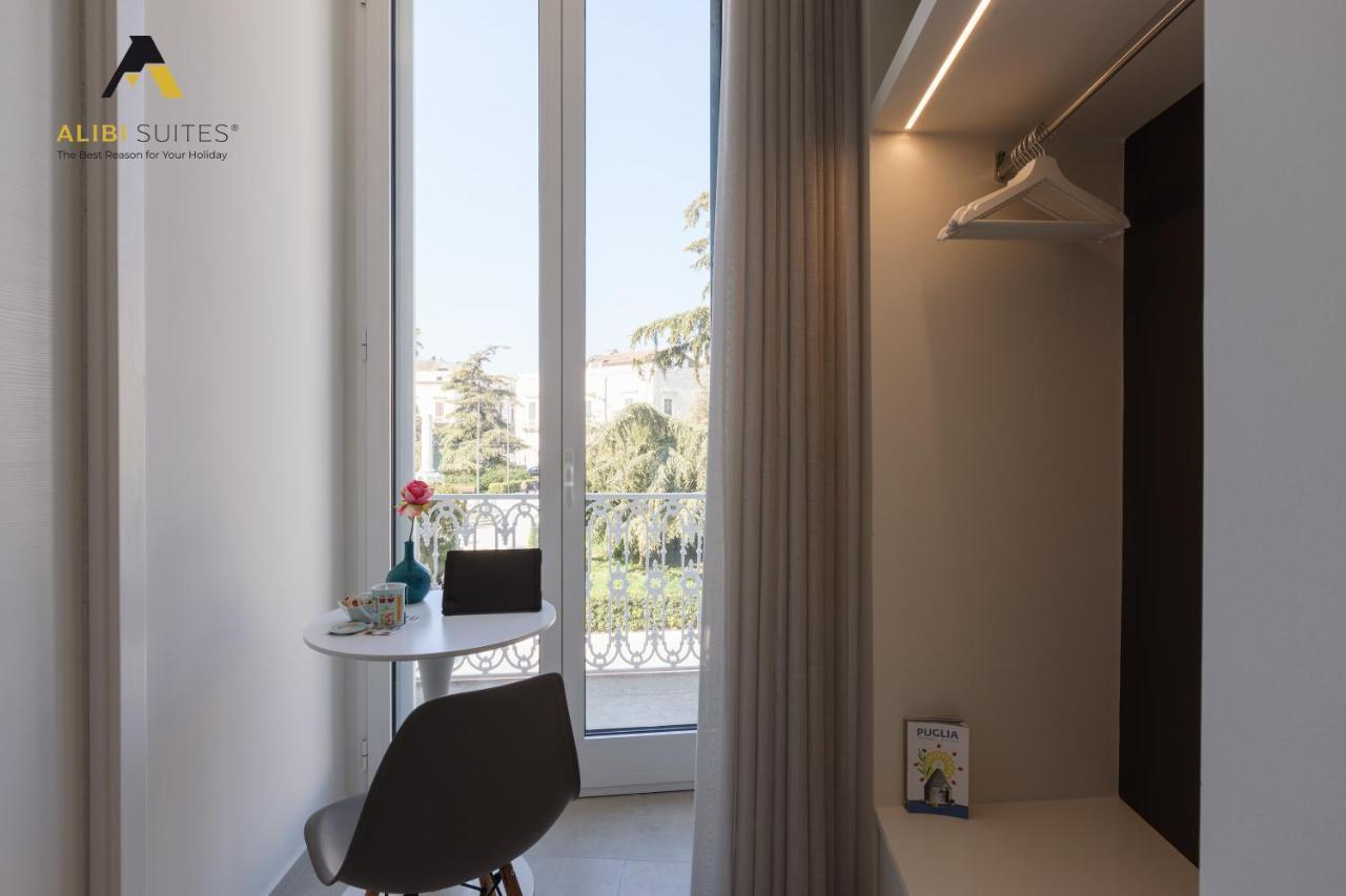 Alibi Suites Suite Museum: Gioiello Con Vista Sul Museo Archeologico Nazionale, Letto E Doccia Con Cromoterapia, Smart Tv, Wifi E A/C Ruvo di Puglia Εξωτερικό φωτογραφία